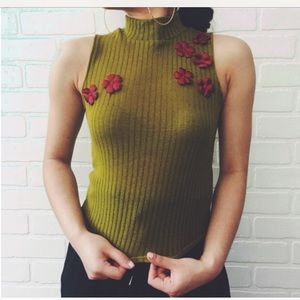 PATCH-IT-UP RETRO TURTLENECK